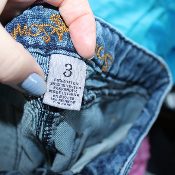 Almost Famous Size 3 Juniors Distressed Blue Jean Pants - Picture 12 of 14